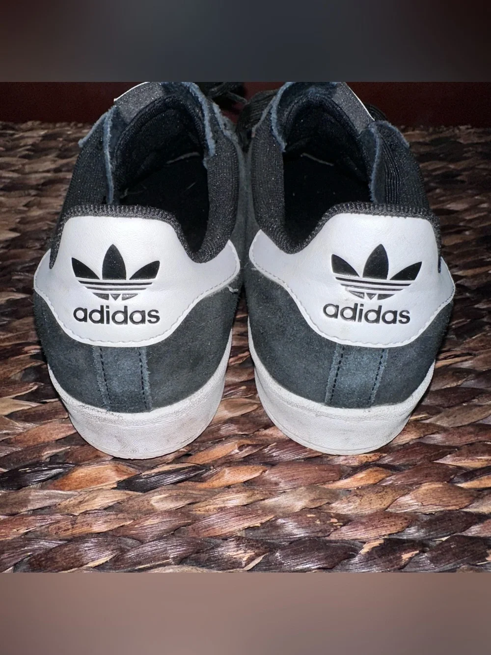 adidas Campus ADV Men’s Black & White Suede Sneakers size 7